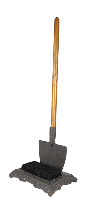 Cast Iron Shovel Scraper & Brush K/D